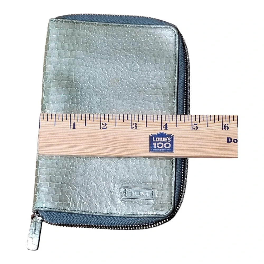Tumi Womens‎ Wallet And Planner Green Vintage Crocodile Skin